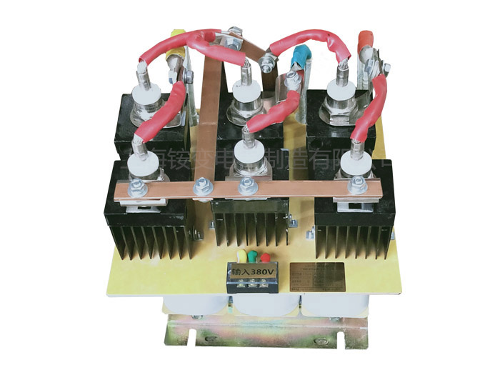 直流電源 DC600V 63A