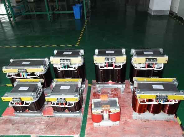 變壓器 DG-13KVA-0.69/0.22KV