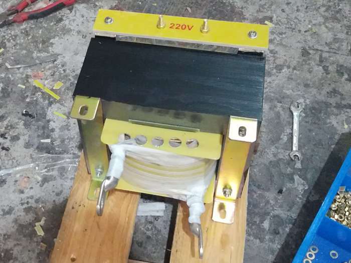 單相220V轉(zhuǎn)60V機床控制變壓器廠家