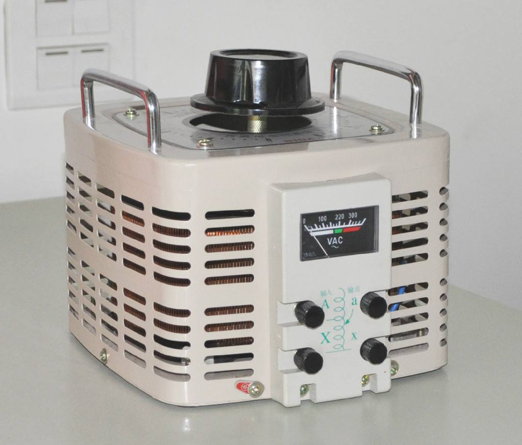 TDGC2-2KVA  220V/0-250V單相接觸式交流調壓器