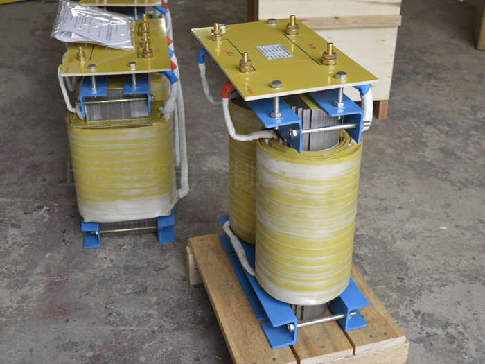 大電流變壓器廠(chǎng)家_SG-60KVA_三相升流變壓器_繞組繞制工藝操作過(guò)程實(shí)例